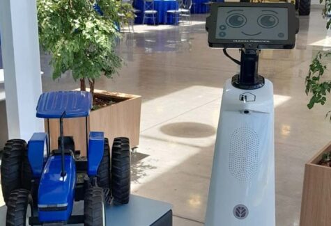 Robô auxilia operadores de máquinas agrícolas sem uso de internet
