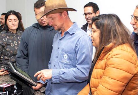 Fabricante desenvolve aulas de agricultura digital para colégios agrícolas do PR