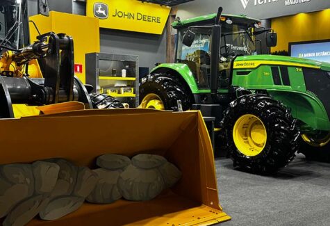 Máquinas das linhas amarela e verde marcam presença no Salão do Automóvel