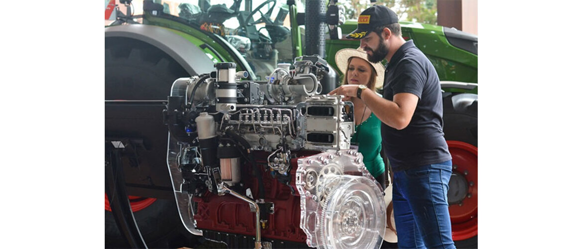 Agrishow registra aumento de visitação de pessoas mais jovens durante a feira 