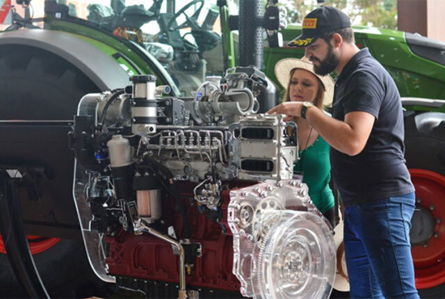Agrishow registra aumento de visitação de pessoas mais jovens durante a feira 