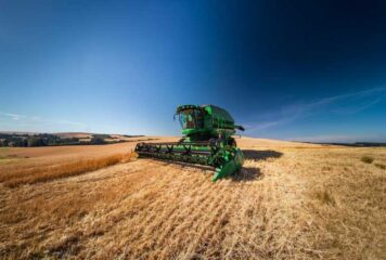 John Deere lança equipamentos focados em pequenas e médias propriedades rurais