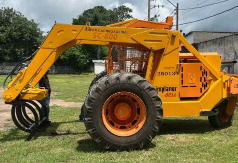 FPT equipa a super carregadeira Implanor voltada a operações do agronegócio